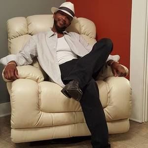 Meet your Posher, Tchick